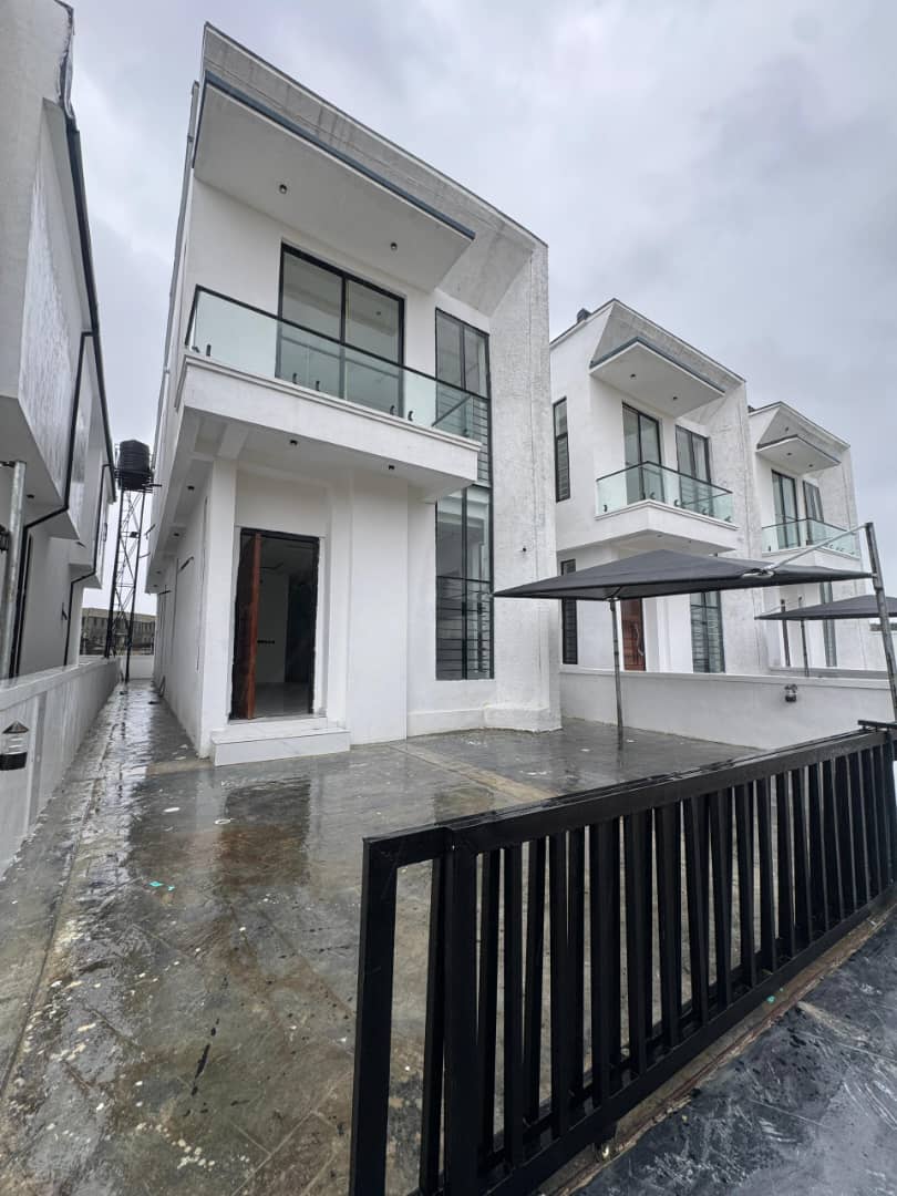 bedroom_detached_duplex